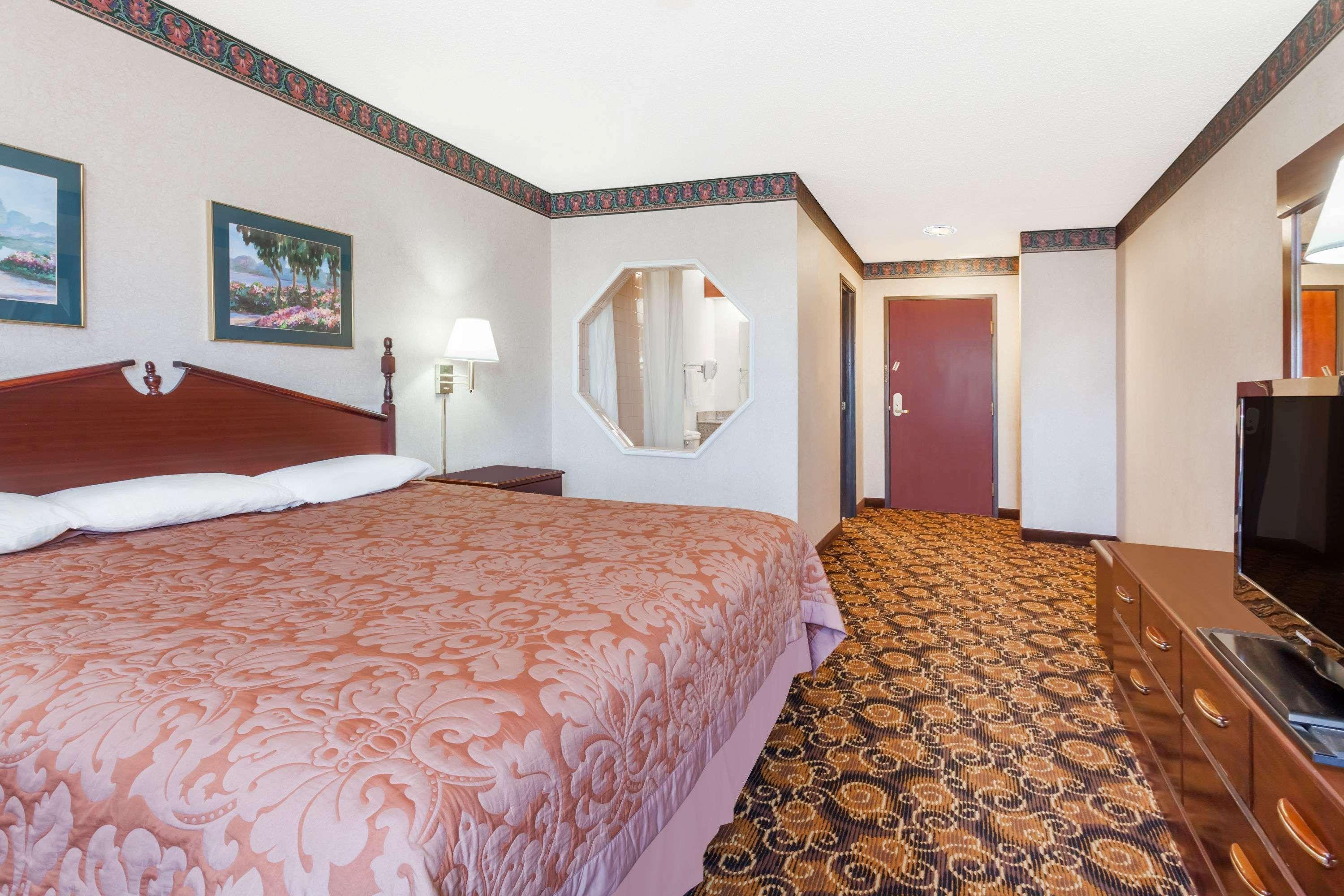 Super 8 By Wyndham Evansville North Stacer Exterior foto