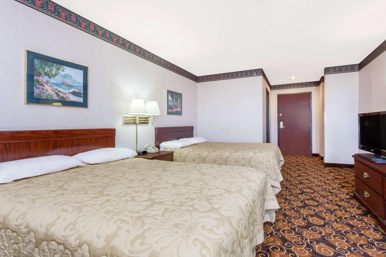 Super 8 By Wyndham Evansville North Stacer Exterior foto